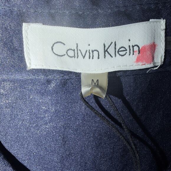 NWT Calvin Klein Women’s Navy Polyester Button Up Roll Tab Sleeve Blouse Medium - Picture 2 of 7